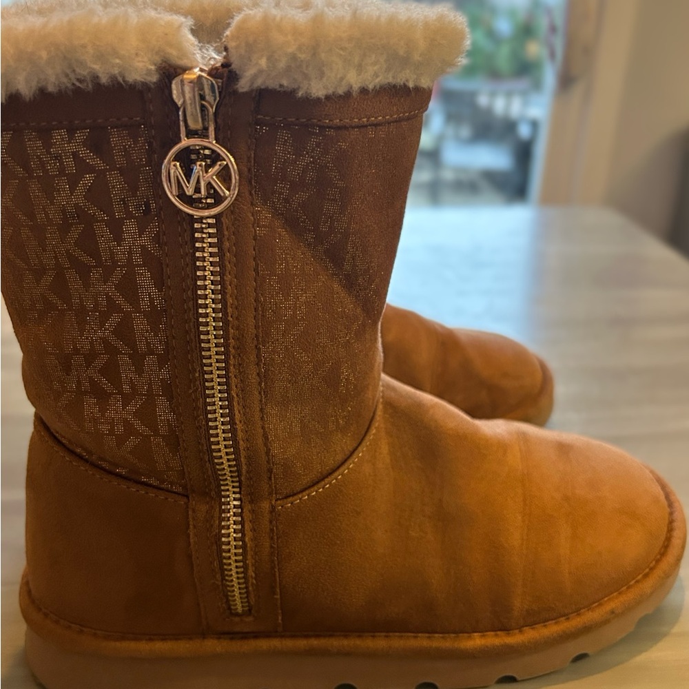 Women’s boots